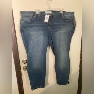 Torrid boyfriend jeans NWT